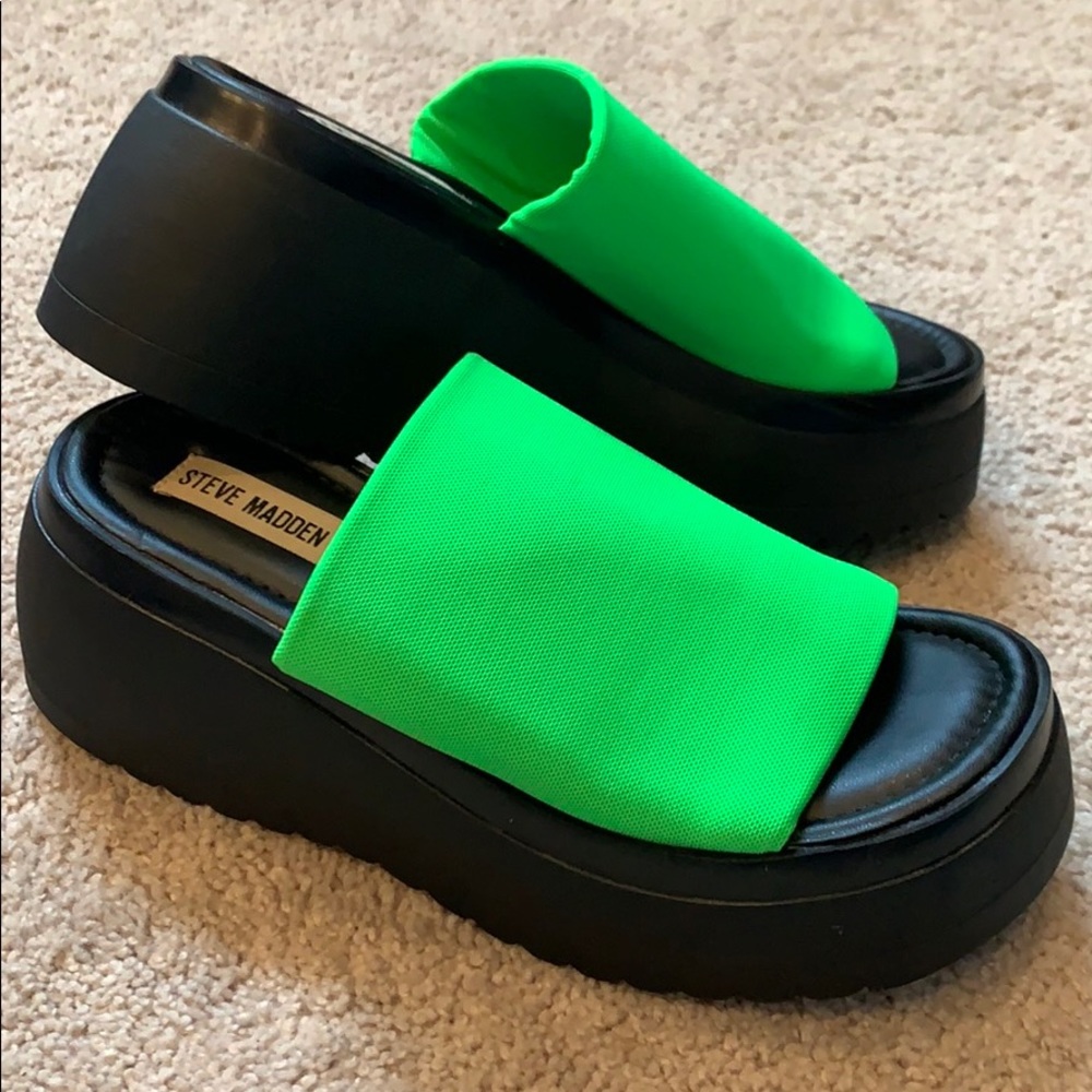 Steve Madden x UO slinky bandage sandal
